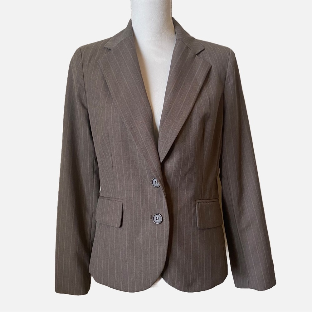 New York and Company Women’s Pinstripe Blazer Jacket Size 10